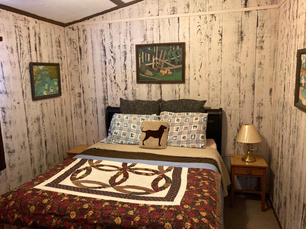 Musky Joe'S Twin Pines Resort New Post Экстерьер фото