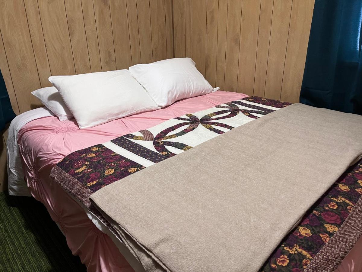 Musky Joe'S Twin Pines Resort New Post Экстерьер фото