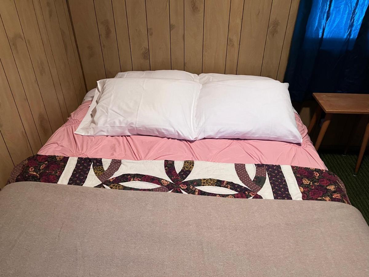 Musky Joe'S Twin Pines Resort New Post Экстерьер фото